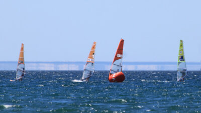 Practicaba windsurf y murió en la costa de Puerto Madryn