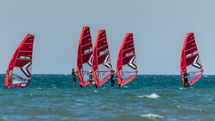 El Argentino de windsurf foil, nuevamente visitará las aguas del Golfo Nuevo