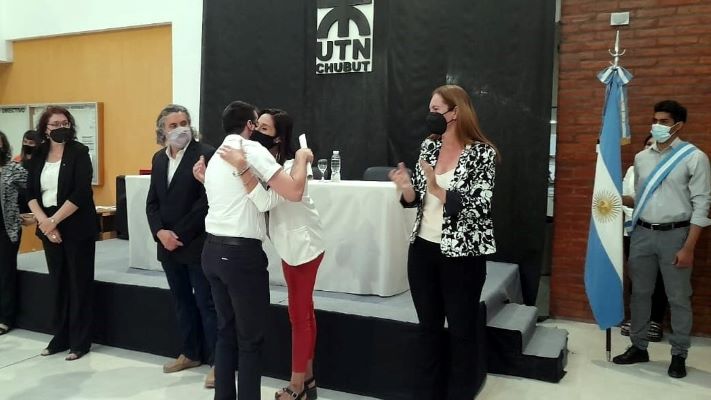 La UTN Chubut realizó la ceremonia de colación de sus 15 graduados