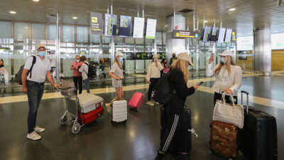 Etiquetas: covid, cuarentena, Europa, omicron, restricciones, turismo