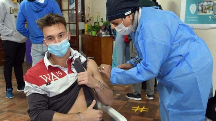 Covid-19: El 82% de la población de Chubut recibió al menos una vacuna