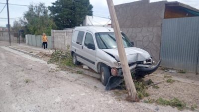 alcoholemia, choque, cocaína, División Drogas, poste de luz, puerto madryn