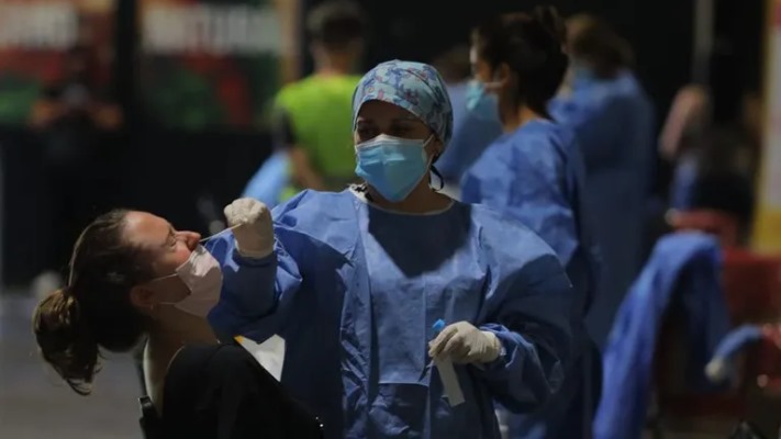 Argentina vuelve a romper récord de casos con 95.159 contagios en un día