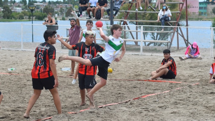 La Laguna Chiquichano tuvo su torneo de Beach Handball