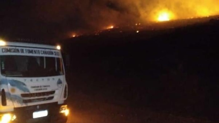 Incendio en un yacimiento de CGC alertó a la comunidad de Cañadón Seco