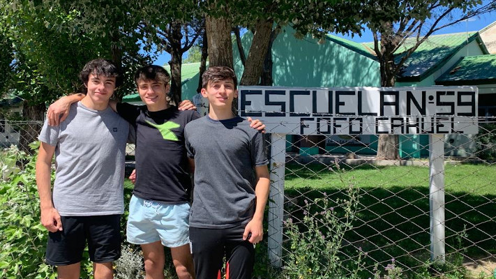 La aldea escolar Fofo Cahuel contará con Internet gracias a tres jóvenes estudiantes