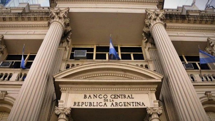 Cayó un 9,1 por ciento el financiamiento al sector privado en abril