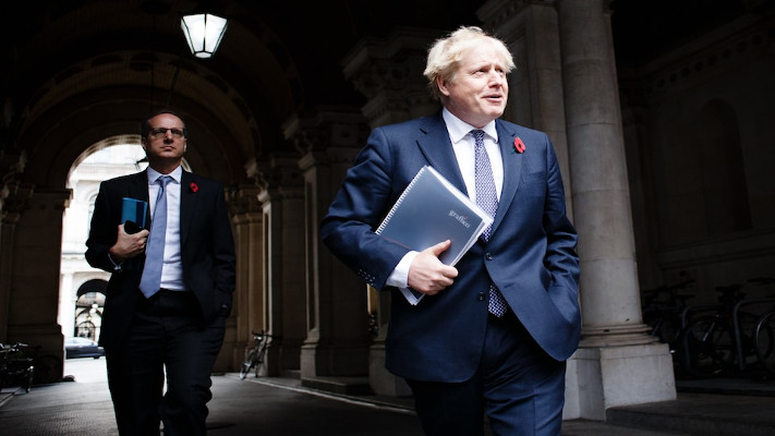 Investigan a Boris Johnson por realizar fiestas y reuniones sociales en pandemia