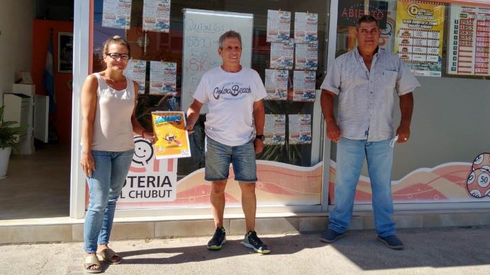 Lotería del Chubut entregó premio en efectivo en Puerto Madryn