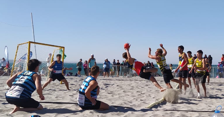 En septiembre, se dictarán capacitaciones en deportes de playa