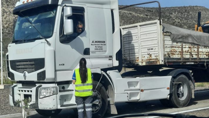 La CNRT retuvo en Chubut 31 camiones y un micro de larga distancia