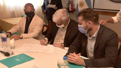 Julián Domínguez, Leandro Cavaco, zona desfavorable