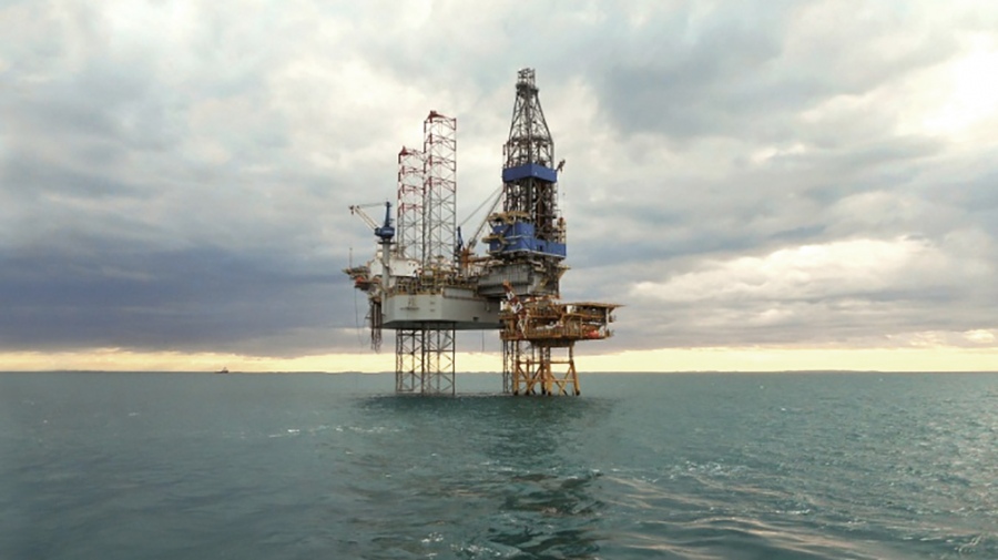 Salvarezza defendió la exploración offshore