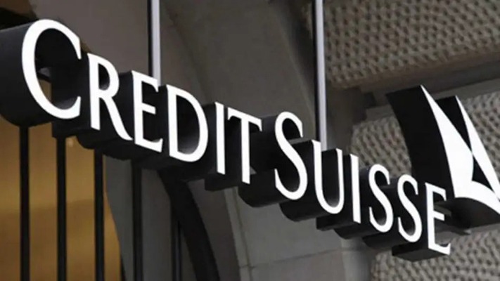 El Credit Suisse comienza con la retirada de sus negocios en Rusia