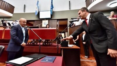 Mariano García Aranibar juró como diputado provincial
