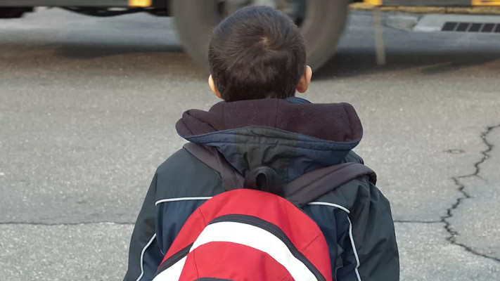 En pleno siglo XXI, alumnos de El Hoyo no asisten a la escuela por falta de transporte