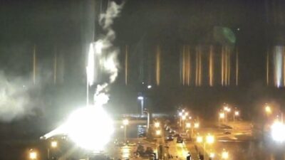 Rusia atacó en Ucrania la central nuclear más grande de Europa