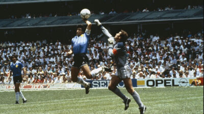 mano de dios, Maradona, sociedad, subasta