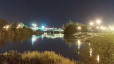 Prosa violenta: detienen a mujer por agredir a policías en el Puente del Poeta