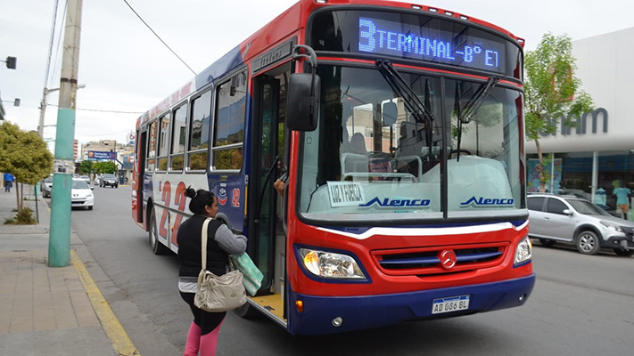 La UTA vuelve a amenazar con un paro nacional de colectivos