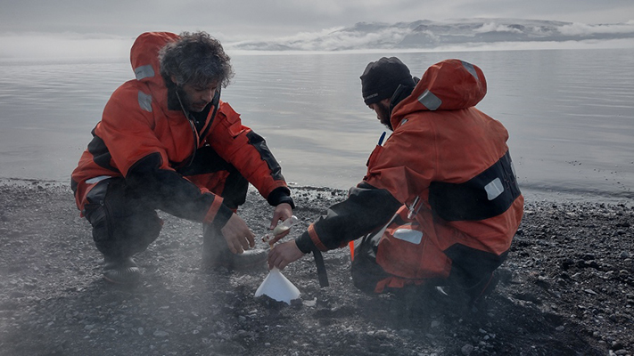 Científicos argentinos estudian los volcanes de la Antártida