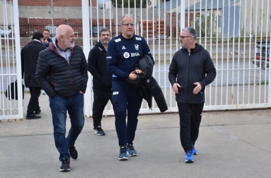 Marcelo Méndez, entrenador de la Selección Argentina, visitó el Hotel Deportivo