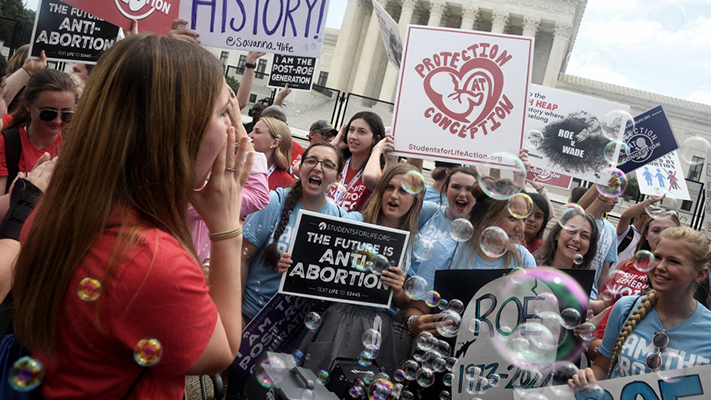 Estados Unidos: la Corte Suprema revocó el derecho constitucional al aborto
