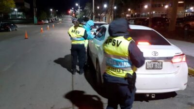 Quiso zafar del control de alcoholemia y terminó detenido