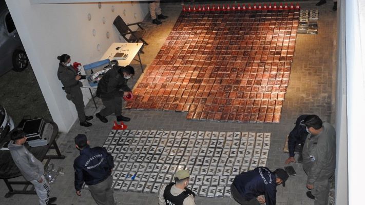 Desarticulan una organización narco que estaba por enviar más de una tonelada y media de cocaína en barco a Europa