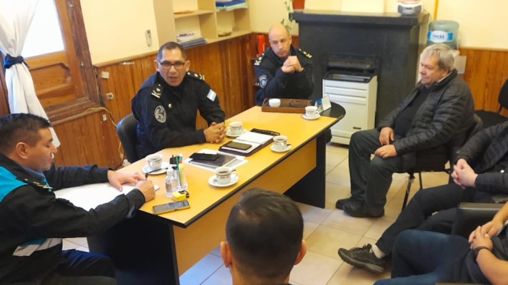 La Policía reforzará la seguridad en los supermercados de Trelew