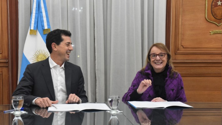 Santa Cruz firmó convenio para construir el nuevo Acueducto Río Gallegos