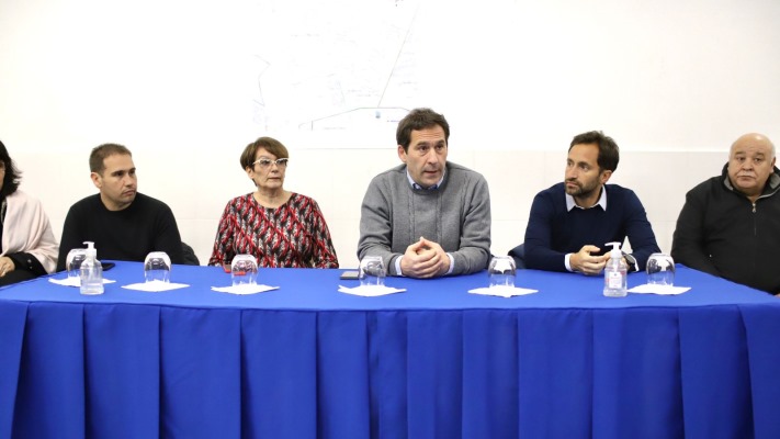 Luque desarrolla una fuerte agenda de gestión en los barrios