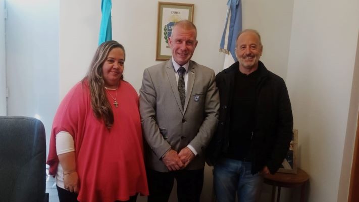 La Municipalidad y la Cooperativa de Gaiman firmaron un contrato para generar un parque de energías renovables