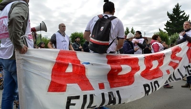 ADOSAC convocó a un paro por 48 horas a partir de este lunes