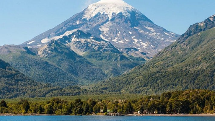 Duras críticas a la declaración del volcán Lanín como “sitio sagrado mapuche”