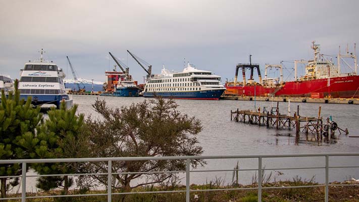 Un barco chileno abrió una «temporada récord» de cruceros en Ushuaia