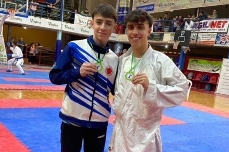 Luka Salesky y Franco Moroncini son campeones Patagónicos de karate