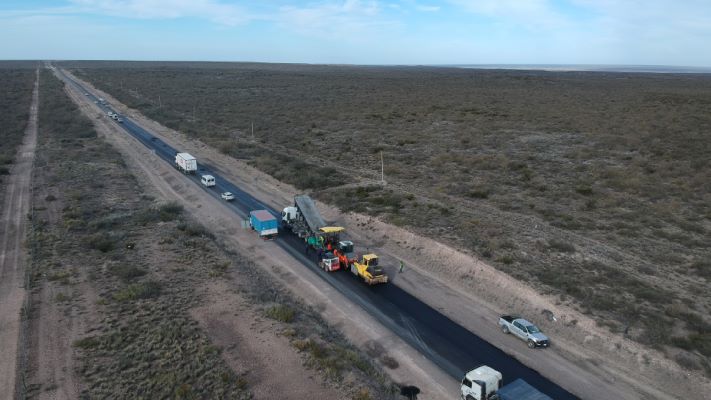 Vialidad Nacional avanza con el bacheo de la Ruta Nacional 22 entre ...