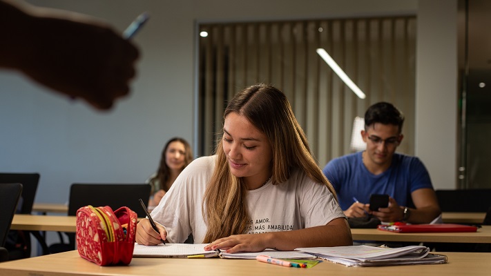 PAE junto al ITBA lanzan una nueva edición de becas para estudiantes de Chubut y Santa Cruz