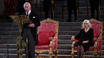 carlos III, PARLAMENTO, Reino Unido