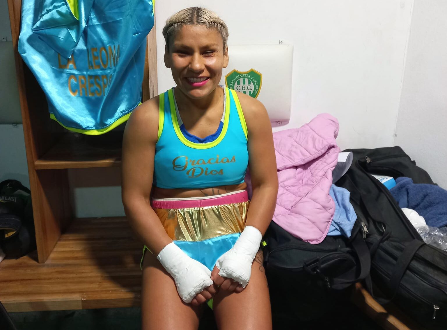 En su regreso al box profesional, Liz Crespo cayó ante Lescano