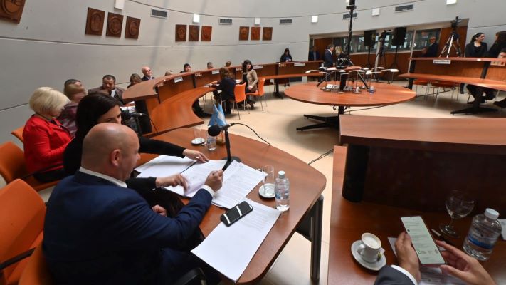 Eliceche presentó un proyecto de Ley para derogar las PASO en Chubut