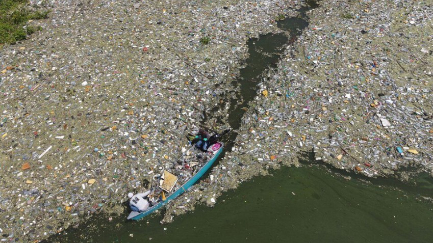 Toneladas de basura afectan las costas de Centroamérica