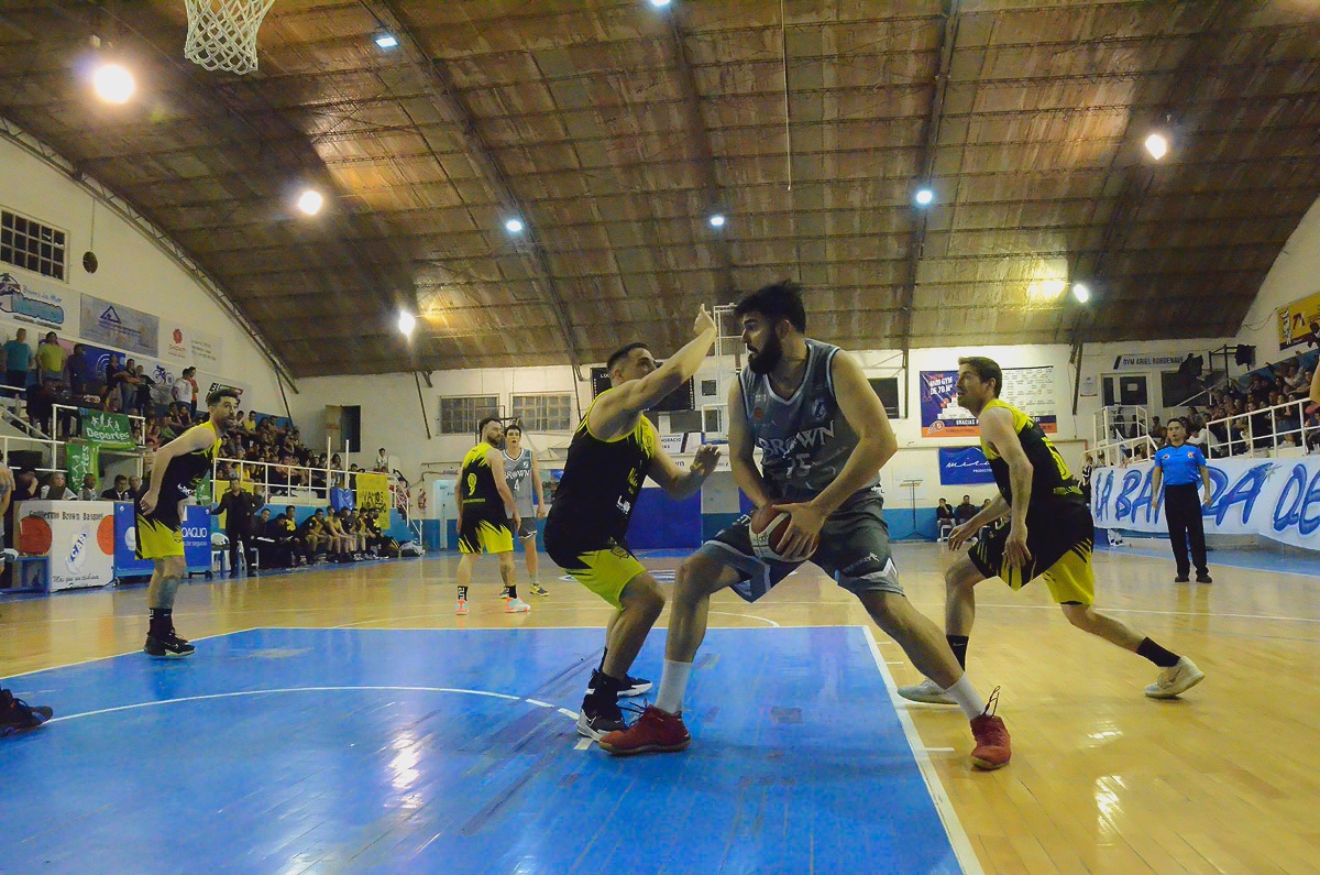 Racing y Brown con pasaje a la Liga Federal: hoy disputan el titulo provincial