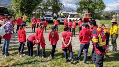 Capacitaron a estudiantes sobre prevención de incendios forestales