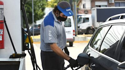Aumento, axion, Combustibles, diciembre, Nación, Nafta, puma, YPF