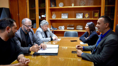 Adrián Maderna, Cooperativa Eléctrica, Obras Eléctricas, TRELEW