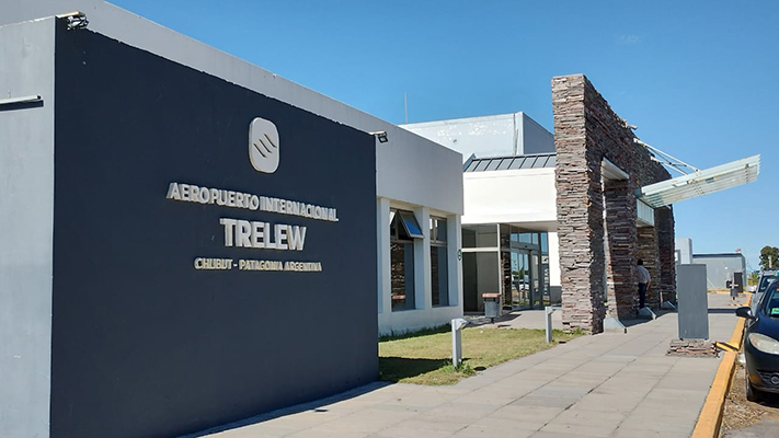 Ampliarán servicios en el aeropuerto y la Terminal de Ómnibus de Trelew