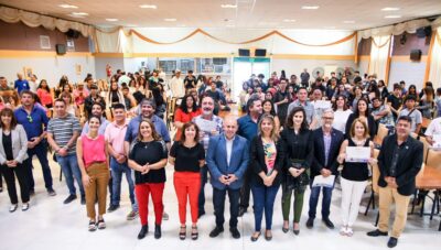 Cientos de vecinos de Madryn recibieron su certificado de capacitación