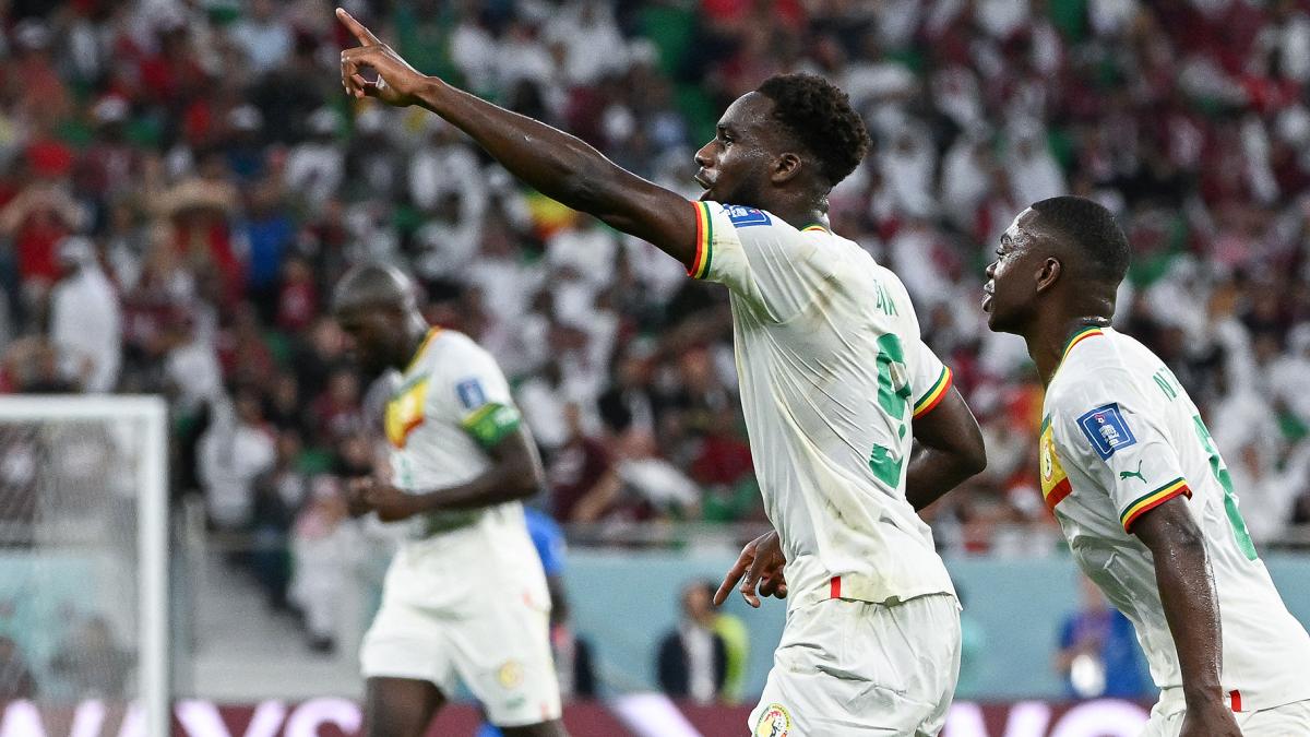 Senegal le ganó a Qatar y se metió en la pelea por la clasificación